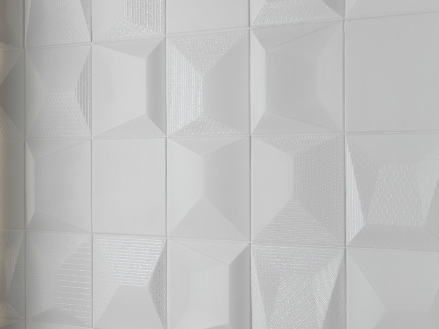 COSMOS S4 WHITE (Make to order)