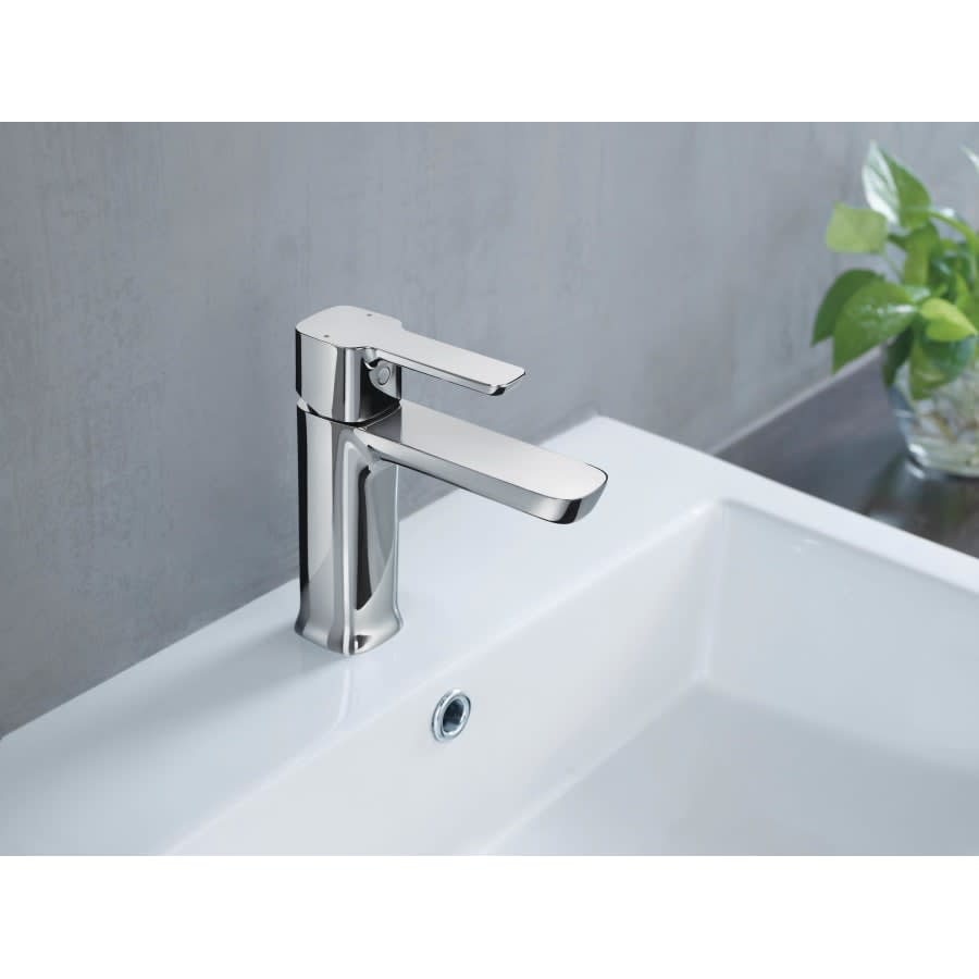 Modern 1.2 GPM Single Hole Bathroom Sink Faucet with Push Pop-up Drain
