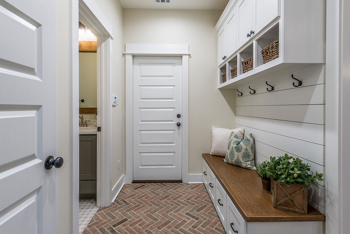 Noble Red® Clay Brick Herringbone 2..5