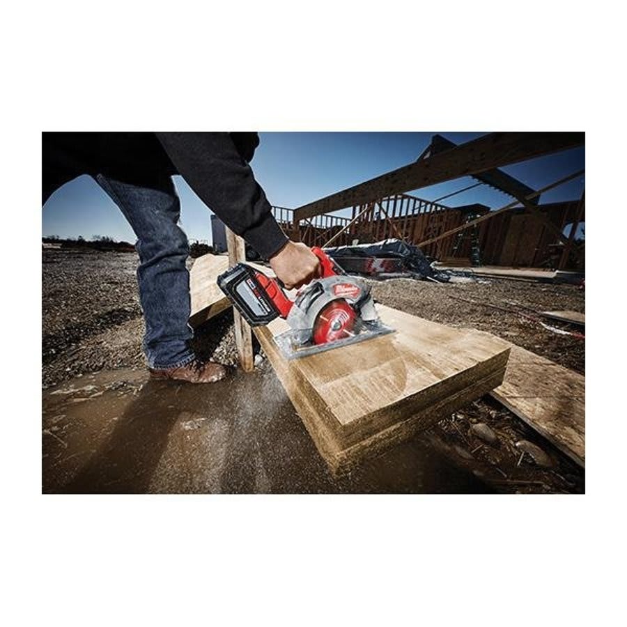 M18 FUEL™ Cordless Circular Saw