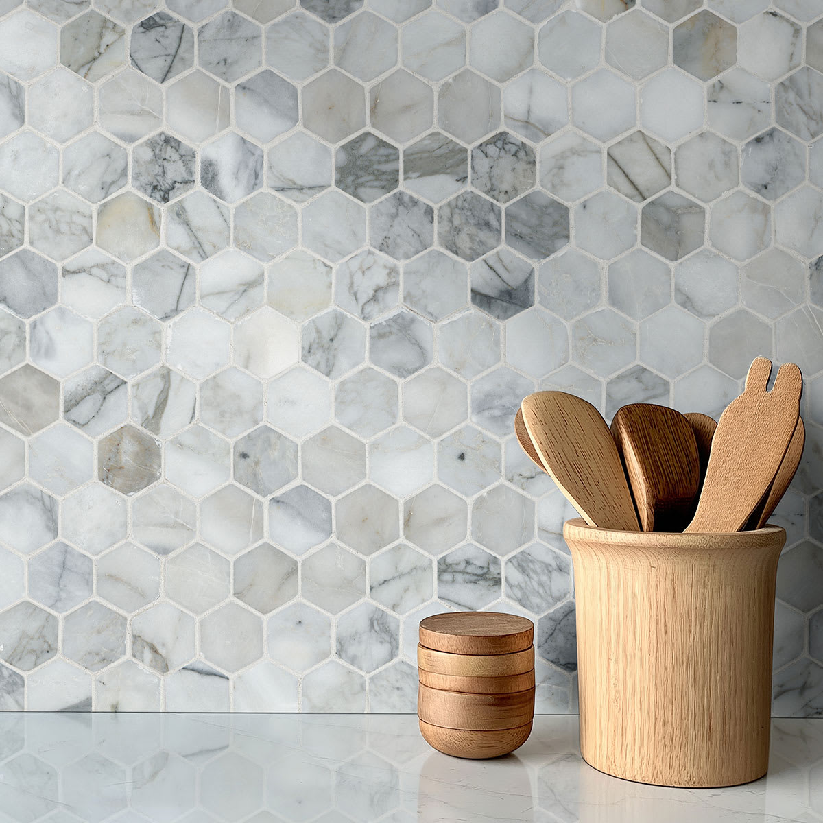 Calacatta Cressa 2” Hexagon Mosaic Tile
