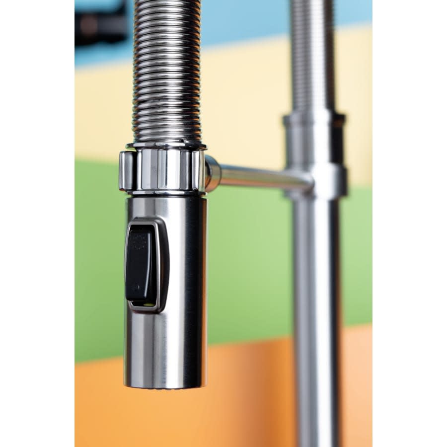Trinsic Pre-Rinse Pull-Down Kitchen Faucet with On/Off Touch Activation, Magnetic Docking Spray Head - Limited Lifetime Warranty (5 Year on Electronic Parts)