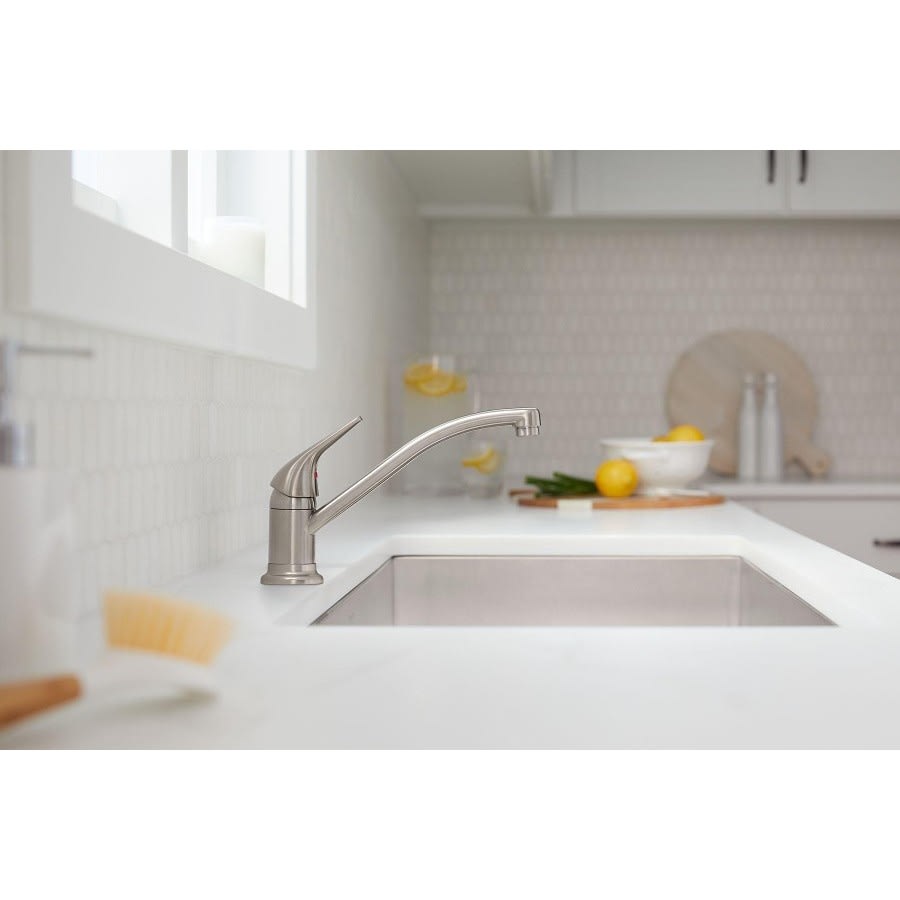 Jolt Kitchen Faucet, Deck Mount, ADA, 1 Lever Handle, 1-Hole, Polished Chrome