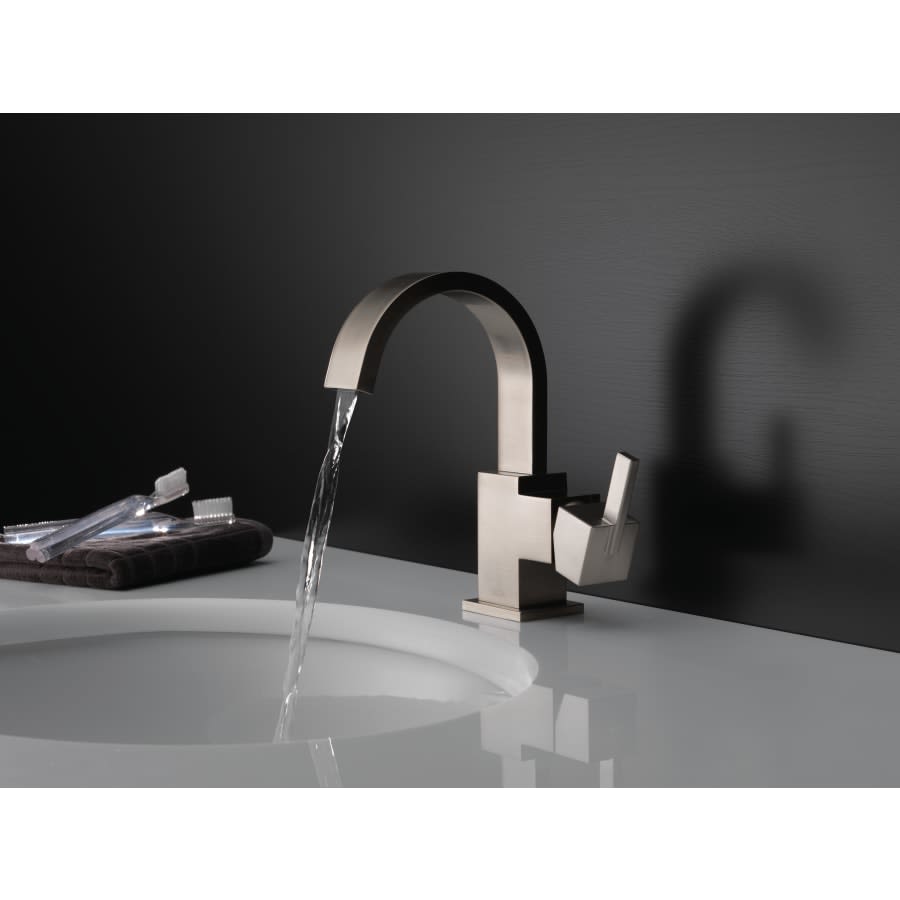 Vero Single Hole Bathroom Faucet with Pop-Up Drain Assembly