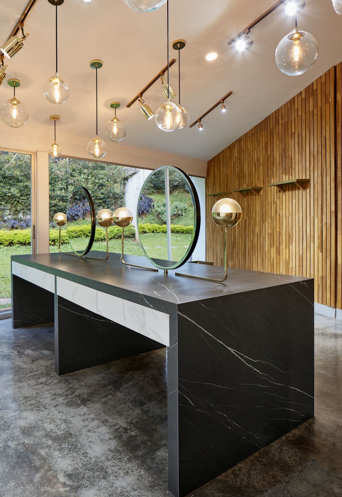 Pietra Grey