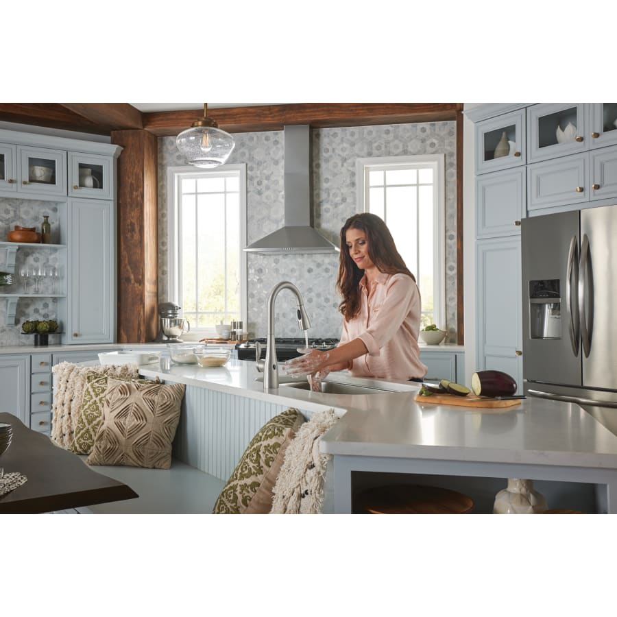 Arbor Pull-Down High Arc Kitchen Faucet with MotionSenseâ¢, Power Cleanâ¢, and Reflex⢠Technology - Includes Escutcheon Plate