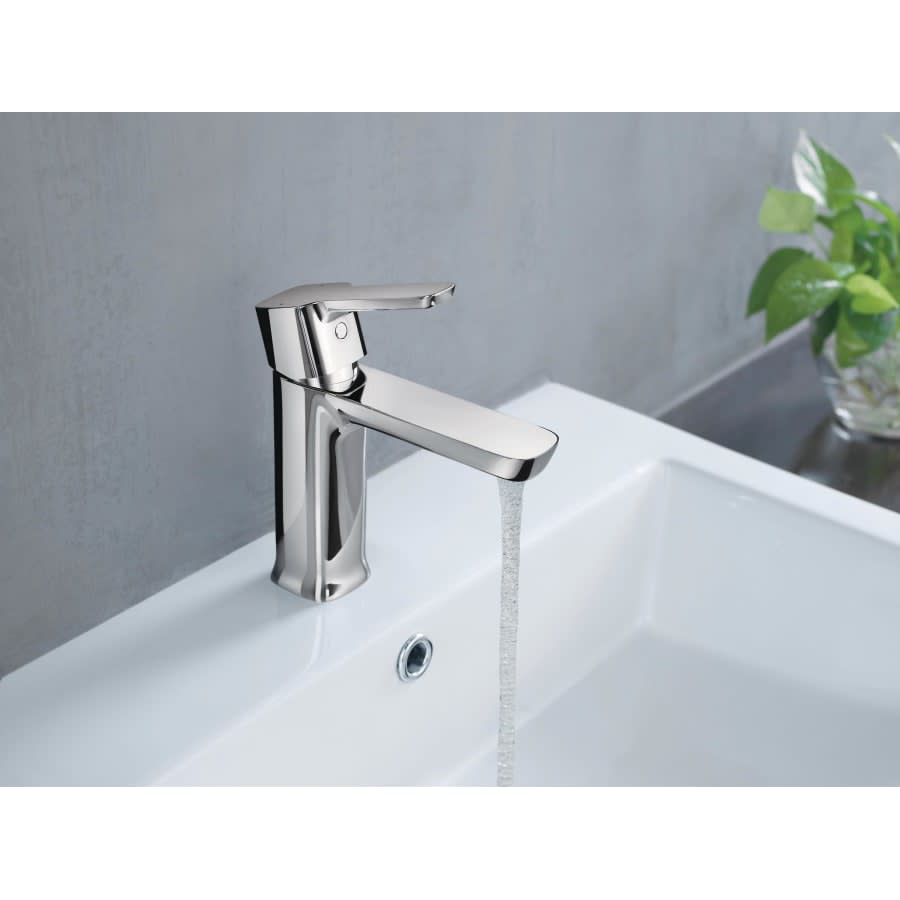 Modern 1.2 GPM Single Hole Bathroom Sink Faucet with Push Pop-up Drain