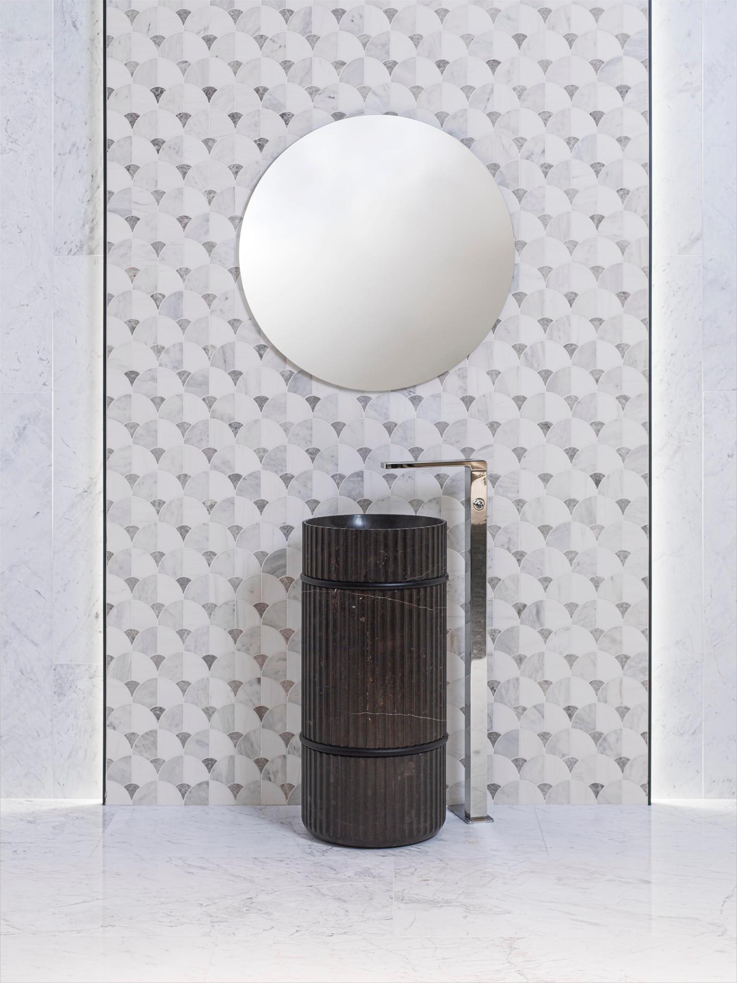 FIGURE SHELL LIGHT (Make to order)