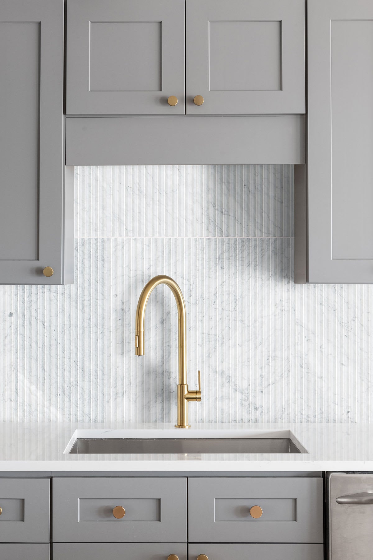 Carrara White Valentino Fluto Honed