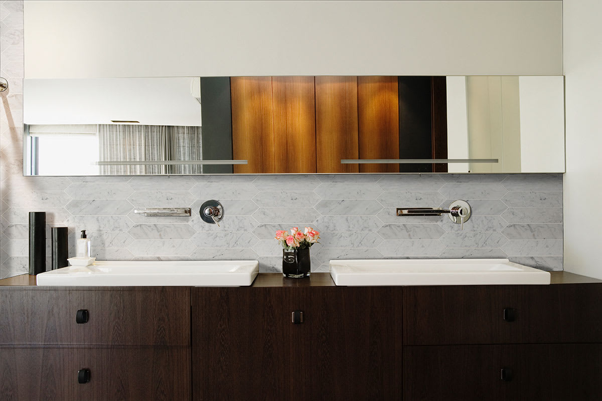 Carrara White Picket Honed