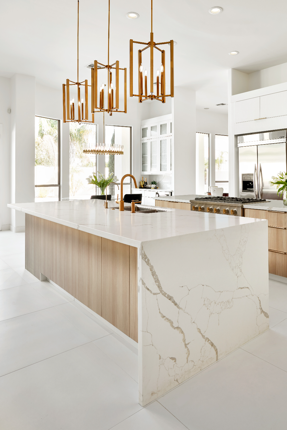 10 Captivating Calacatta Castana Marble Ideas for Your Dream Kitchen ...
