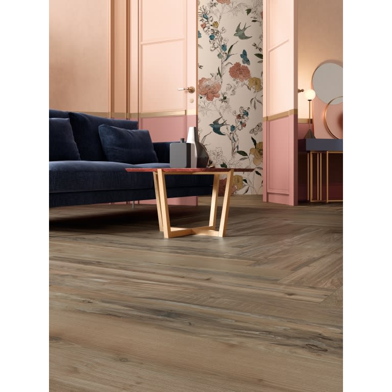 HOLLYWOOD OAK 8X47