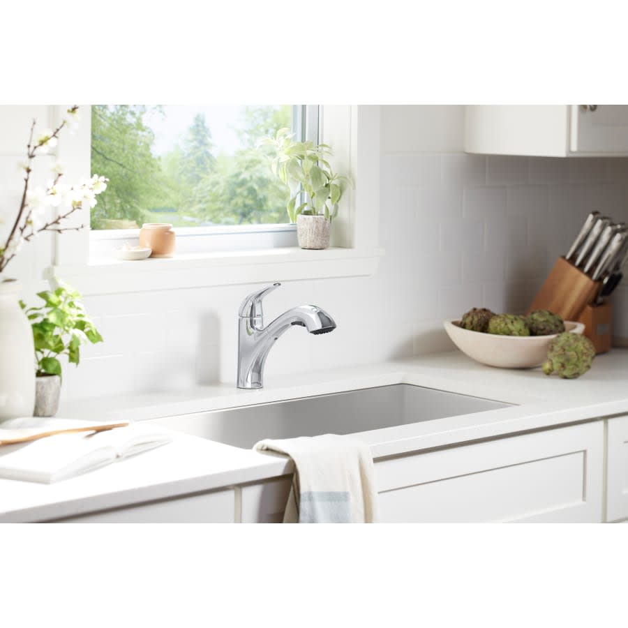 Jolt 1.5 GPM Single Hole Pull Out Kitchen Faucet