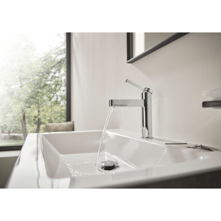 Finoris 1.2 GPM Single Hole Bathroom Faucet with Pop-Up Drain Assembly