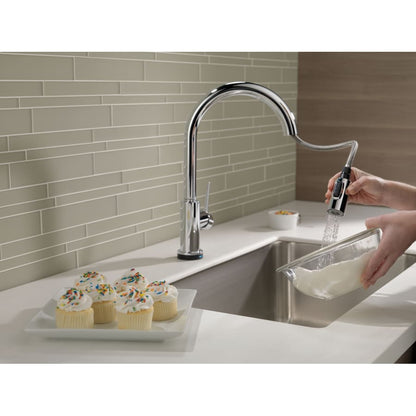 Trinsic Pull-Down Kitchen Faucet with On/Off Touch Activation, Magnetic Docking Spray Head - Includes Lifetime Warranty (5 Year on Electronic Parts)