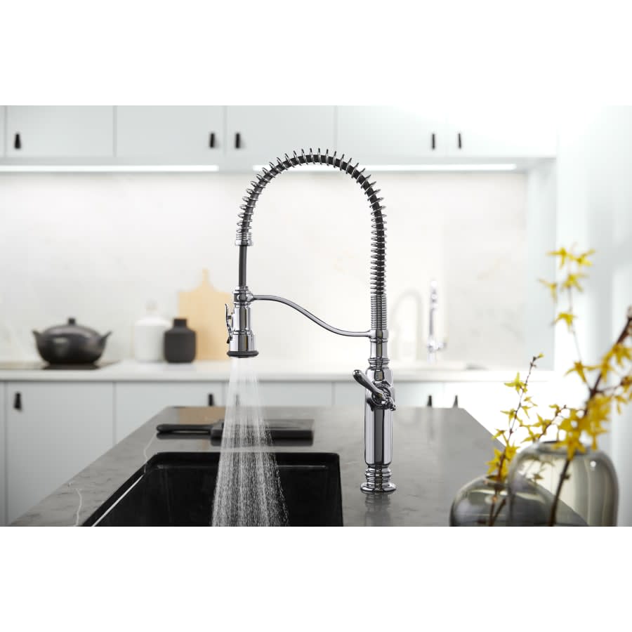 Tournant 1.5 GPM Single Hole Pre-Rinse Kitchen Faucet