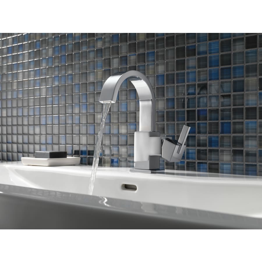 Vero Single Hole Bathroom Faucet with Pop-Up Drain Assembly