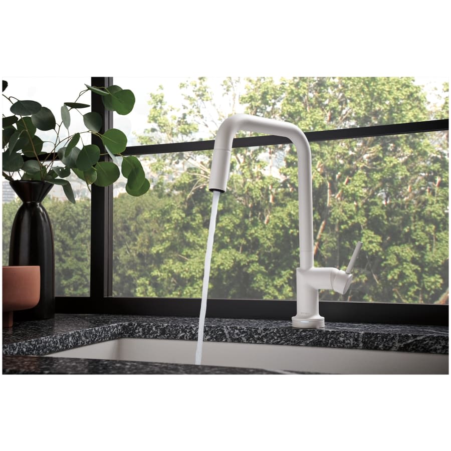 Odin Collection Pull-Down Kitchen Faucet Lever Handle