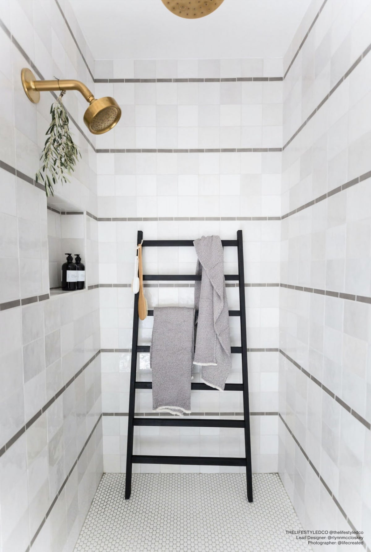 Cloé 5" x 5" Glossy Ceramic Tile in Loire