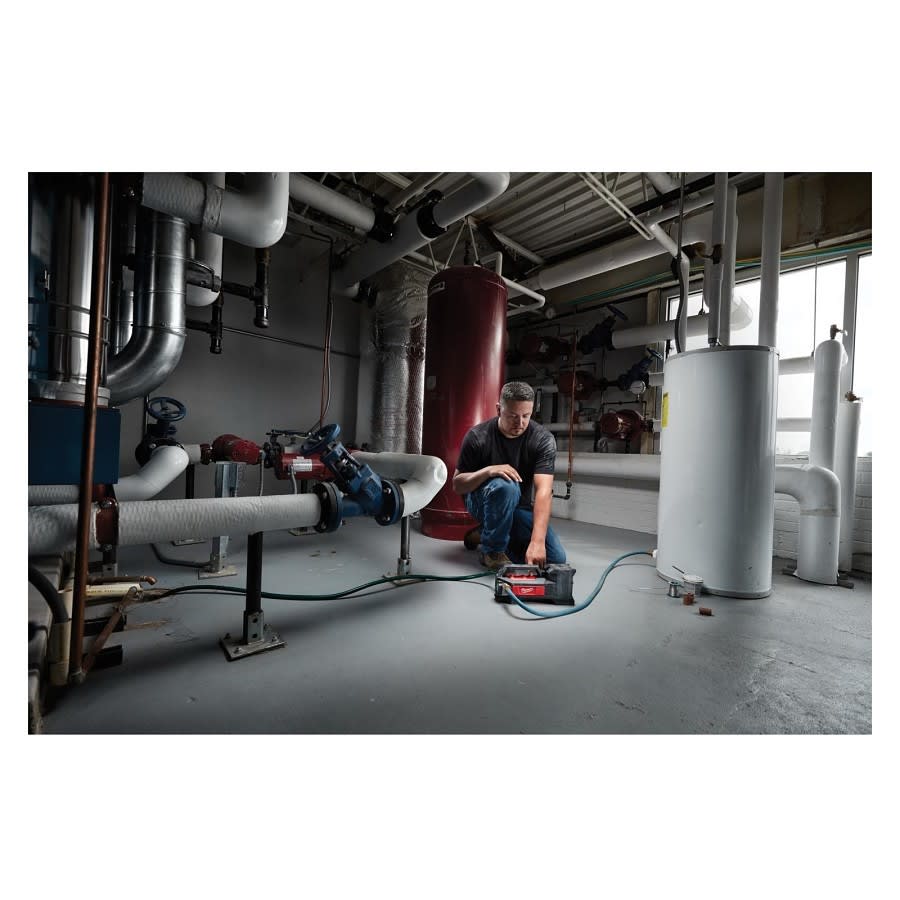M18™ Transfer Pump, 7.5 gpm at 1 ft of Head, 3/4 in, 1/4 hp