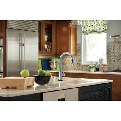 Trinsic Pull-Down Kitchen Faucet with On/Off Touch Activation, Magnetic Docking Spray Head - Includes Lifetime Warranty (5 Year on Electronic Parts)