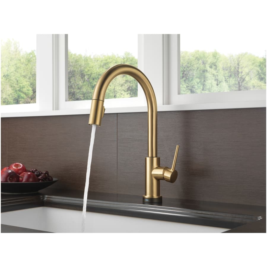 Trinsic Pull-Down Kitchen Faucet with On/Off Touch Activation, Magnetic Docking Spray Head - Includes Lifetime Warranty (5 Year on Electronic Parts)