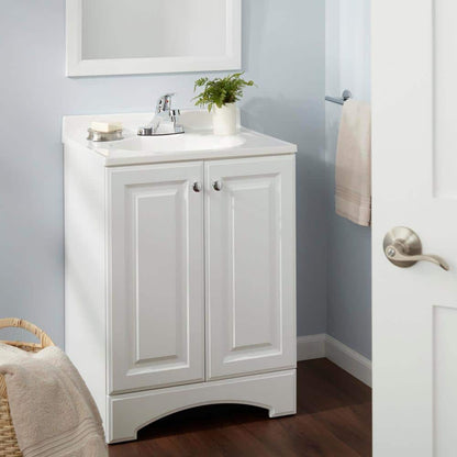 Glacier Bay Aragon 4 in. Centerset Single-Handle Low-Arc Bathroom Faucet in Chrome