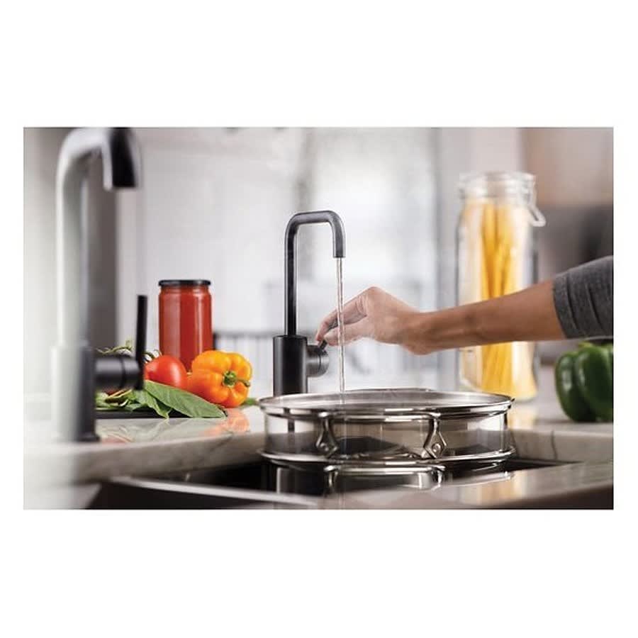 Modern Water Dispenser, Lever Handle, Polished Chrome