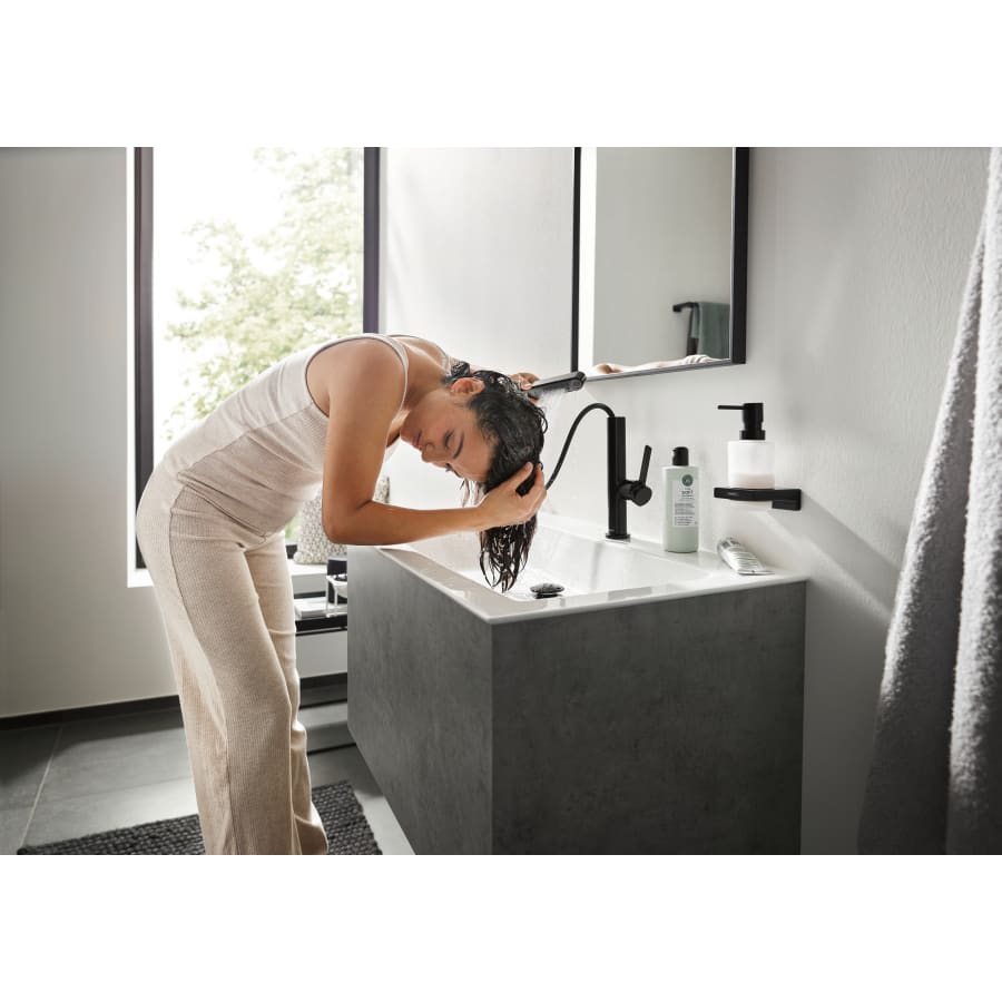 Finoris 1.2 GPM Single Hole Pull Out Multi-Spray Bathroom Faucet