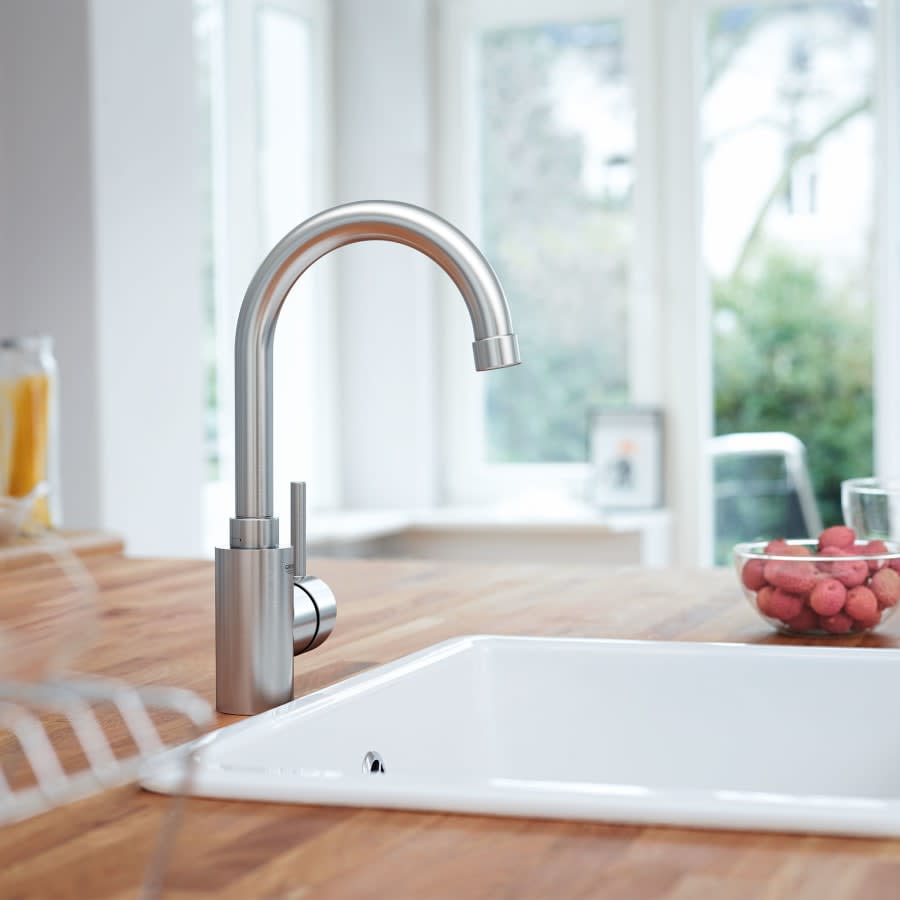 Concetto 1.5 GPM Bar Faucet with SilkMove