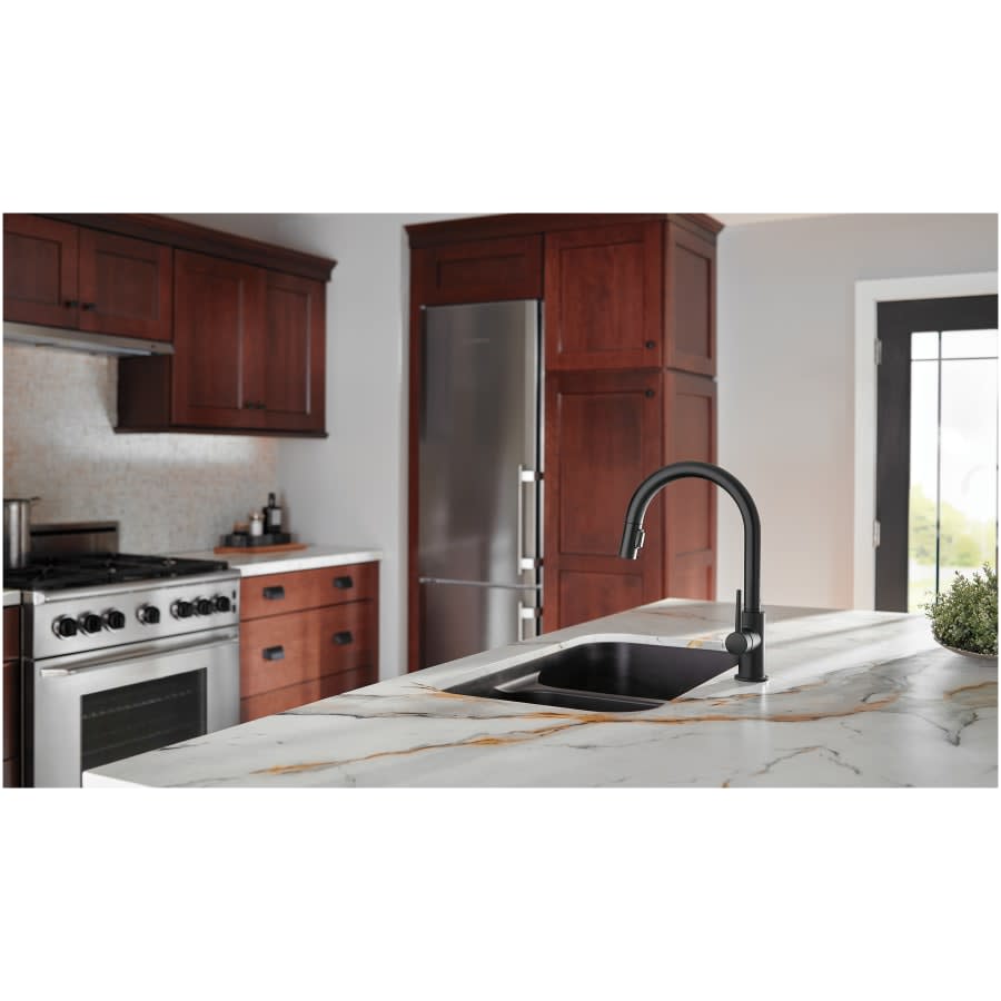 Trinsic Pull-Down Kitchen Faucet with Magnetic Docking Spray Head - Includes Lifetime Warranty