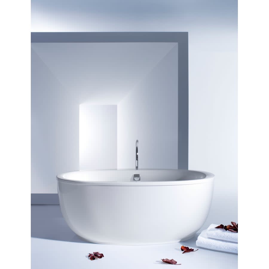 Sunstruck 66" Free Standing Bath Tub with Fluted Shroud, Lumbar Support, and Center Drain