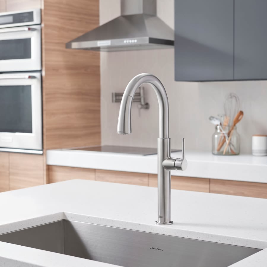 Studio S 1.8 GPM Single Hole Pull Down Kitchen Faucet with Re-Trax Technology