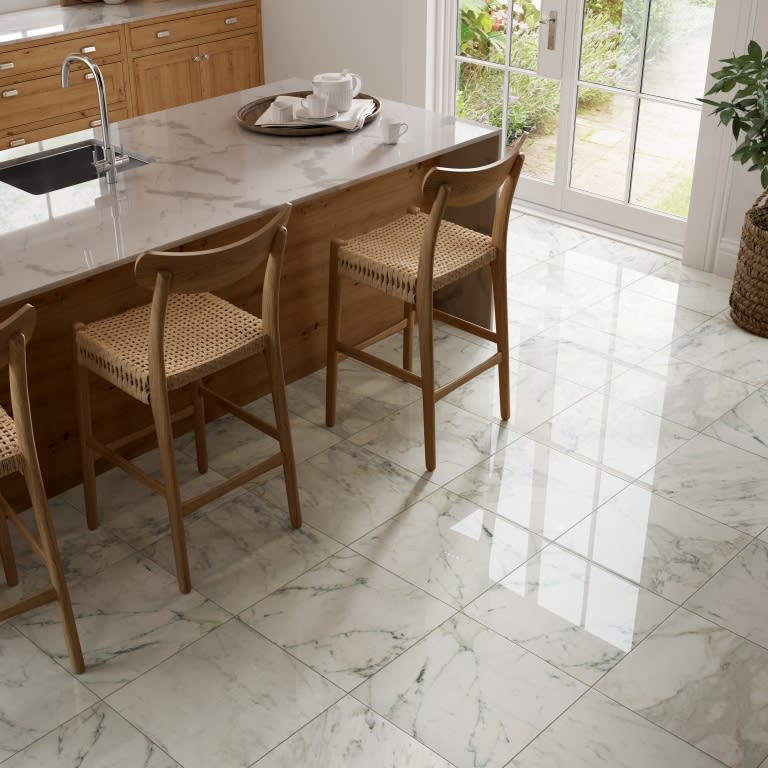 CALACATA ORO HN 18X18