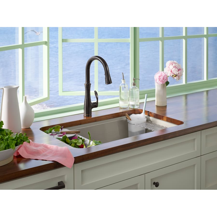 Bellera Pull-Down Kitchen Faucet with DockNetik Secure Docking System and Pull-Down 3-Function Sprayhead Featuring Sweep Spray Technology