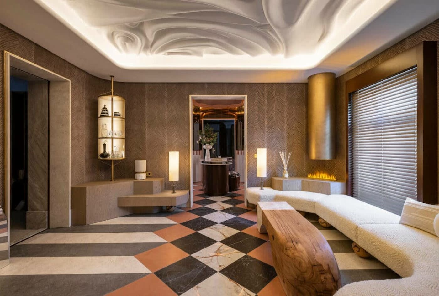Versailles Ivory