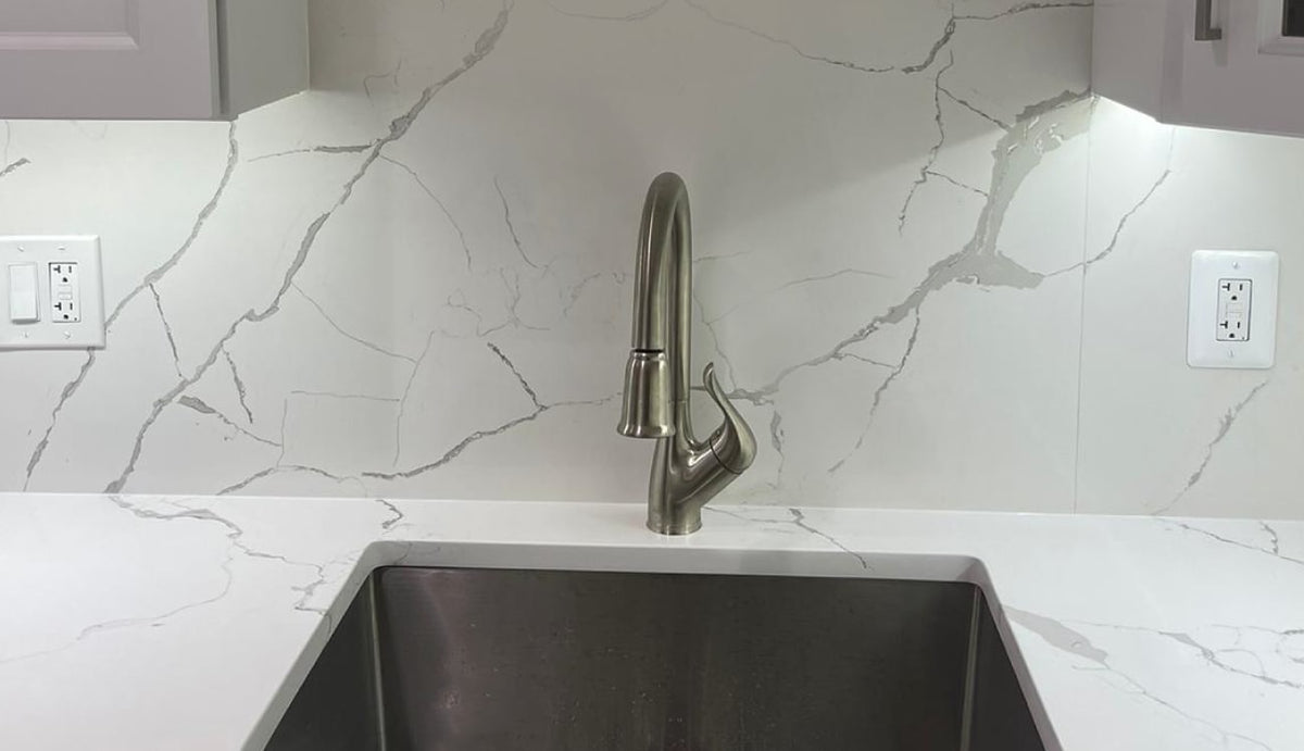Calacatta Super Bella Super Jumbo (Bookmatched)