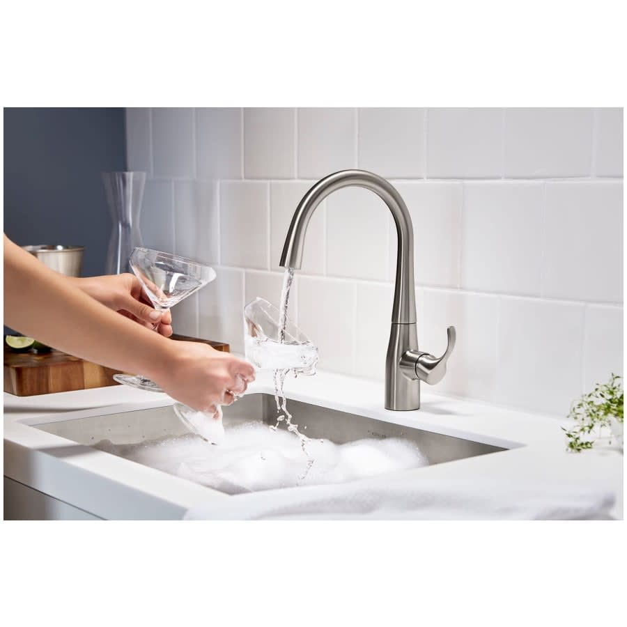 Simplice 1.5 GPM Single Hole Bar Faucet