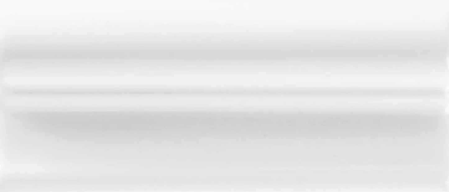 2 1/2X6 WHITE ICE CHAIR RAIL