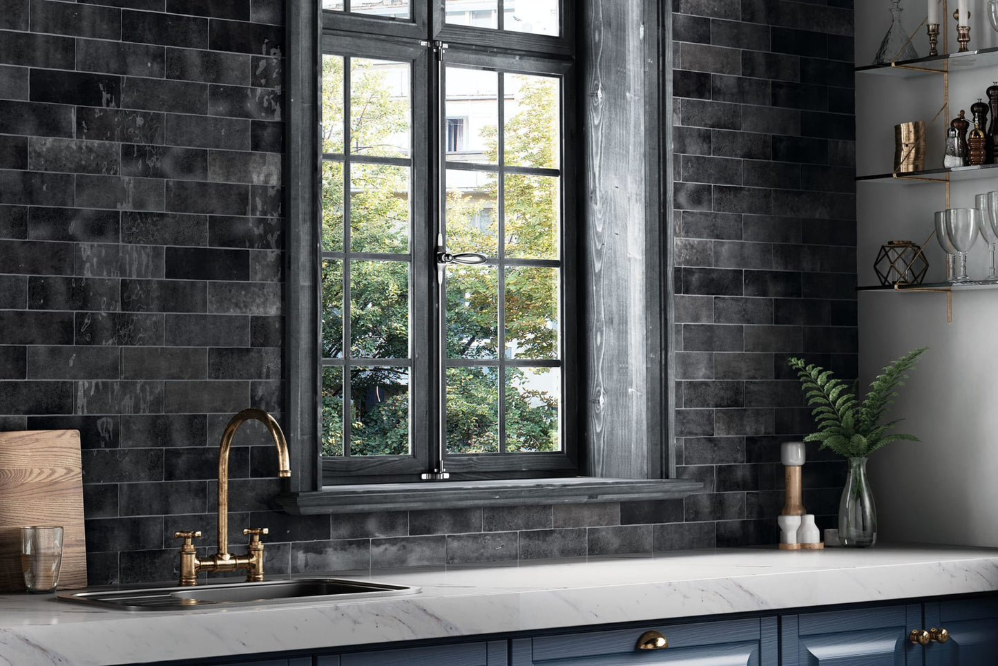 Cloé 2.5X8 Glossy Ceramic Tile in Black