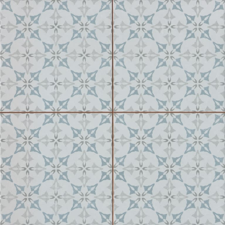 REMINISCE PATIO 18X18