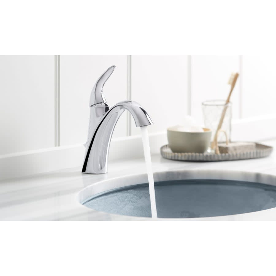 Alteo Single Hole Bathroom Faucet with Pop Up Drain Assembly Included