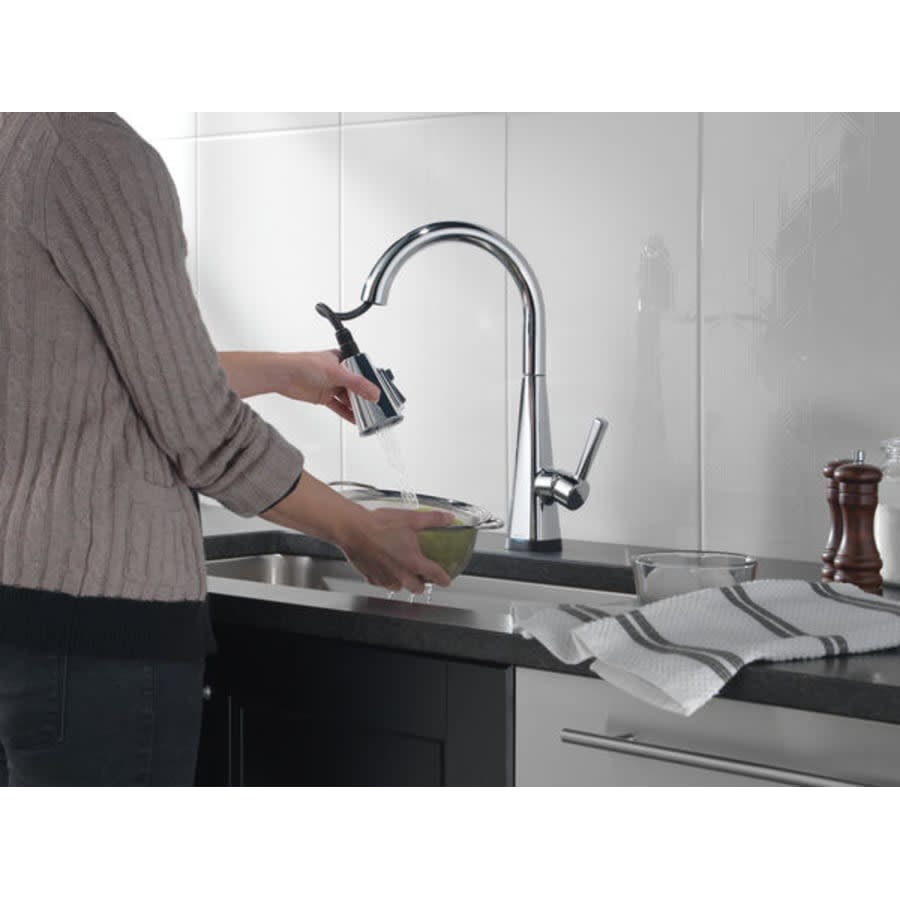 Lenta Pull-Down Kitchen Faucet with On/Off Touch Activation, Magnetic Docking Spray Head, ShieldSpray and Touch2O