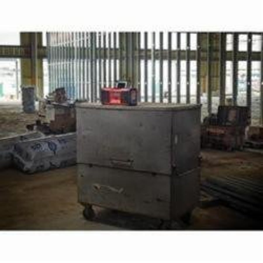 M18™ Cordless Jobsite Radio, 18 VDC, Lithium-Ion Battery