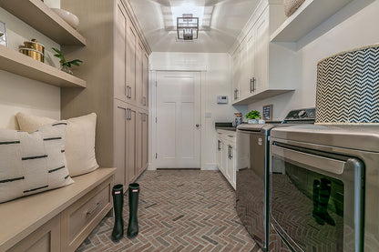 Noble Red® Clay Brick Herringbone 2..5