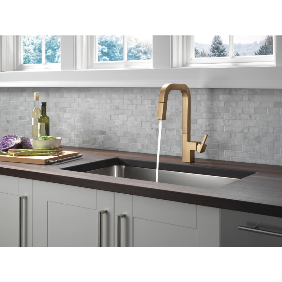 Junction 1.8 GPM Single Hole Pull Down Kitchen Faucet With MagnaTite and Touch-Clean Technology