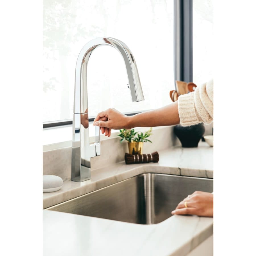 Nio Smart Faucet 1.5 GPM Single Hole Pull Down Kitchen Faucet with Voice Control