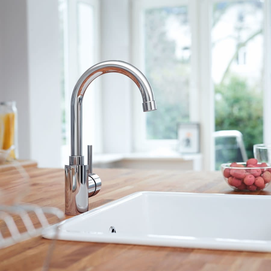 Concetto 1.5 GPM Bar Faucet with SilkMove