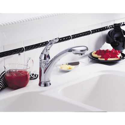 Signature Pull-Out Kitchen Faucet with Optional Base Plate - Includes Lifetime Warranty