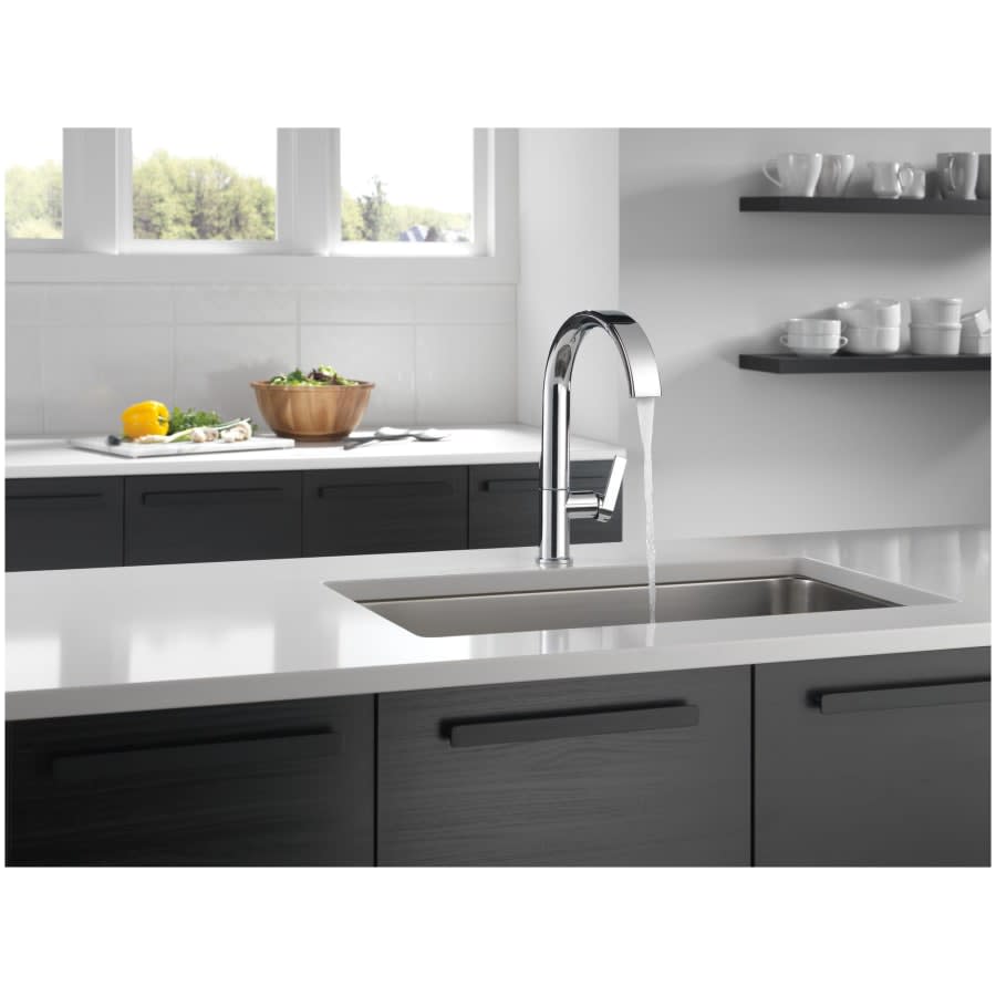 Keele 1.8 GPM Single Hole Pull Down Kitchen Faucet MagnaTite and Touch-Clean Technology